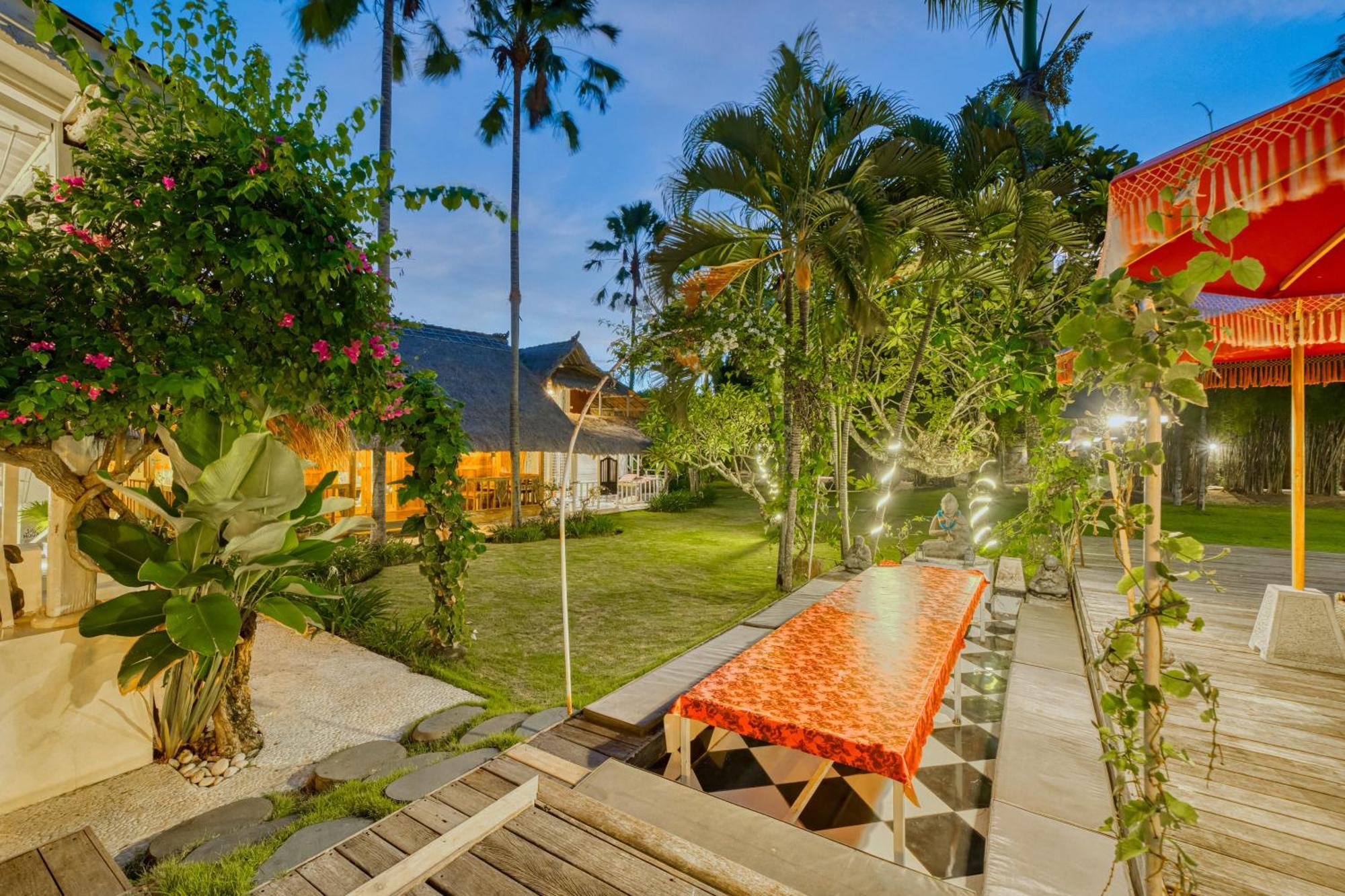 Villa Kalis, 10 Bedroom Family And Group Villa Seminyak Exterior foto